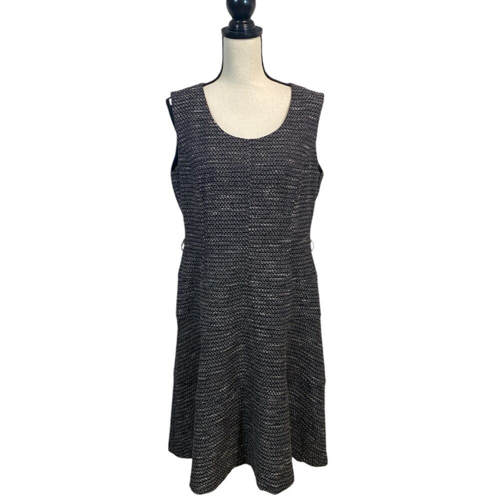 Anne Klein Black and White Sleeveless Tweed Dress Size 14
